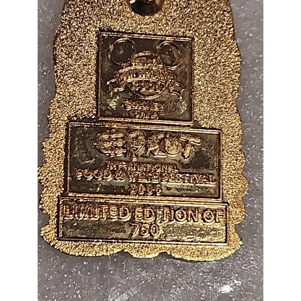 Disney Pin DALE Epcot International Food and Wine Festival 2006 LE 750 50842 WDW